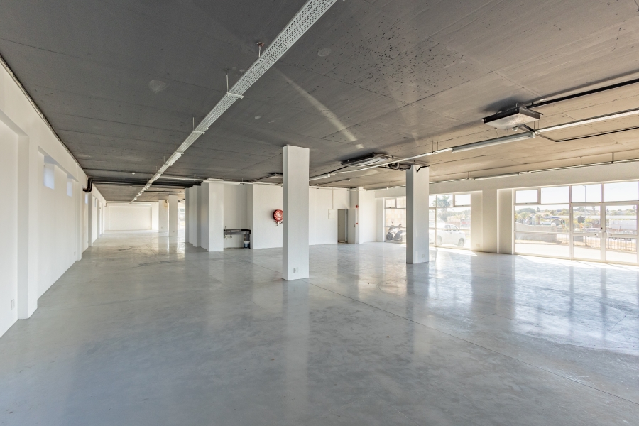 To Let commercial Property for Rent in Vredekloof Western Cape